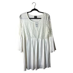 New Medium White Lace Pleated Babydoll Dress Bell Sleeve Eyelet Cottagecore Boho